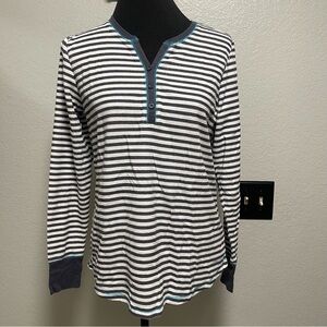 Betsey Johnson Women’s Grey & White Striped Long Sleeve Henley Top  Medium